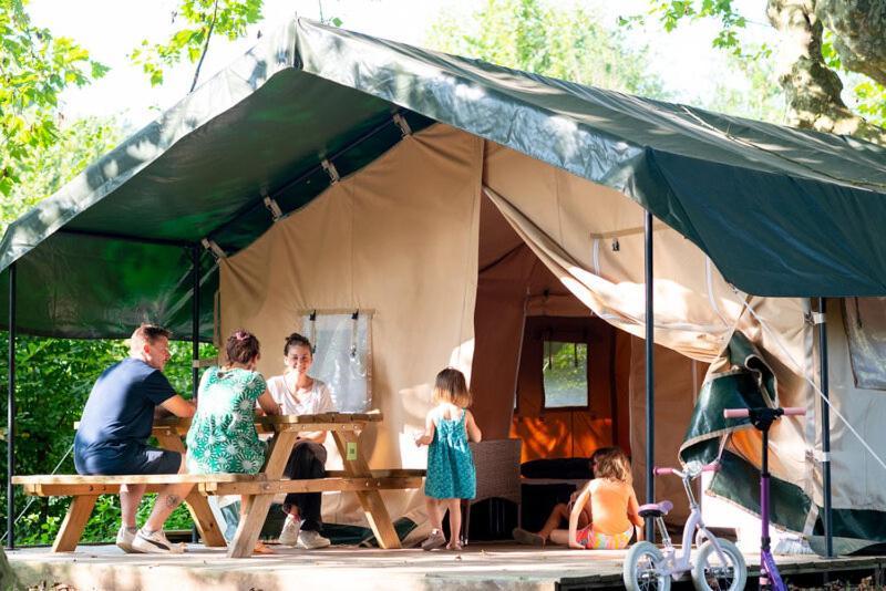 Camping De Thoissey *** Exterior photo